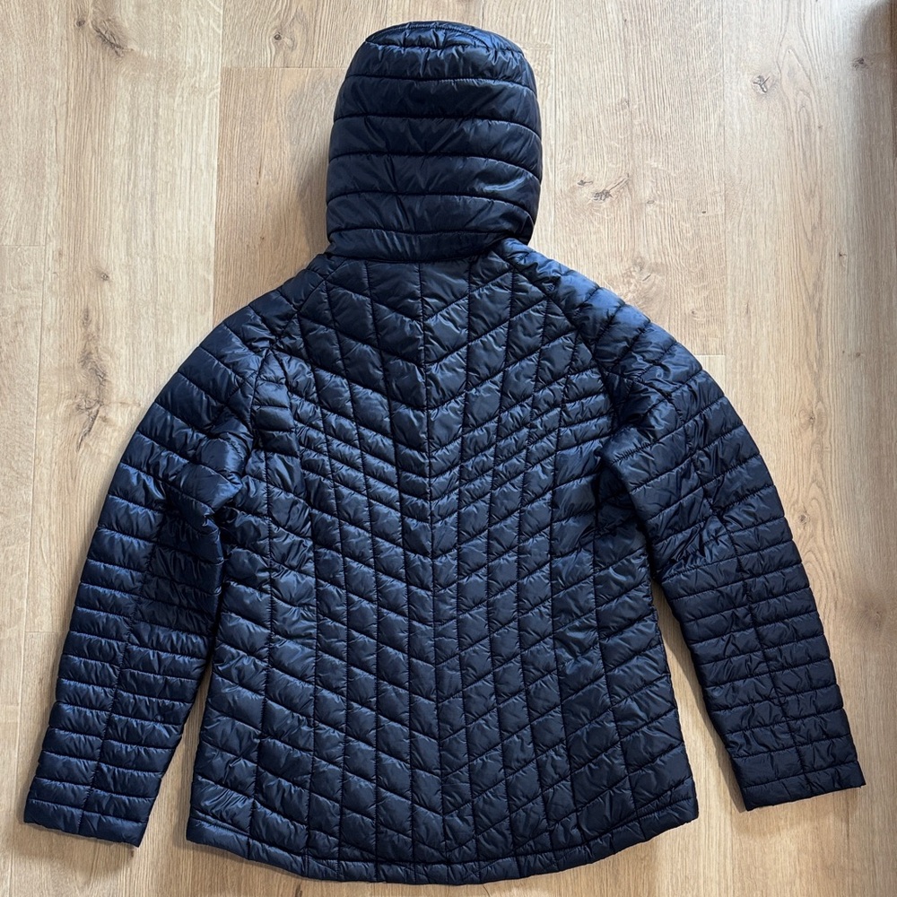 Lands' End Women's Navy Primaloft Puffer Jacket - Picture 2 of 8